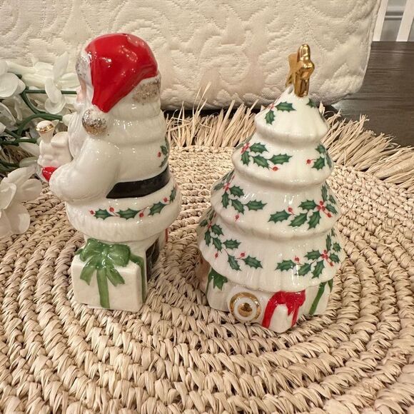 Lenox Holiday Santa and Christmas Tree Salt and Pepper Shakers 4in‎ NEW - Picture 2 of 6